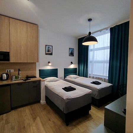 New Adler Bed & Breakfast Лодз Екстериор снимка