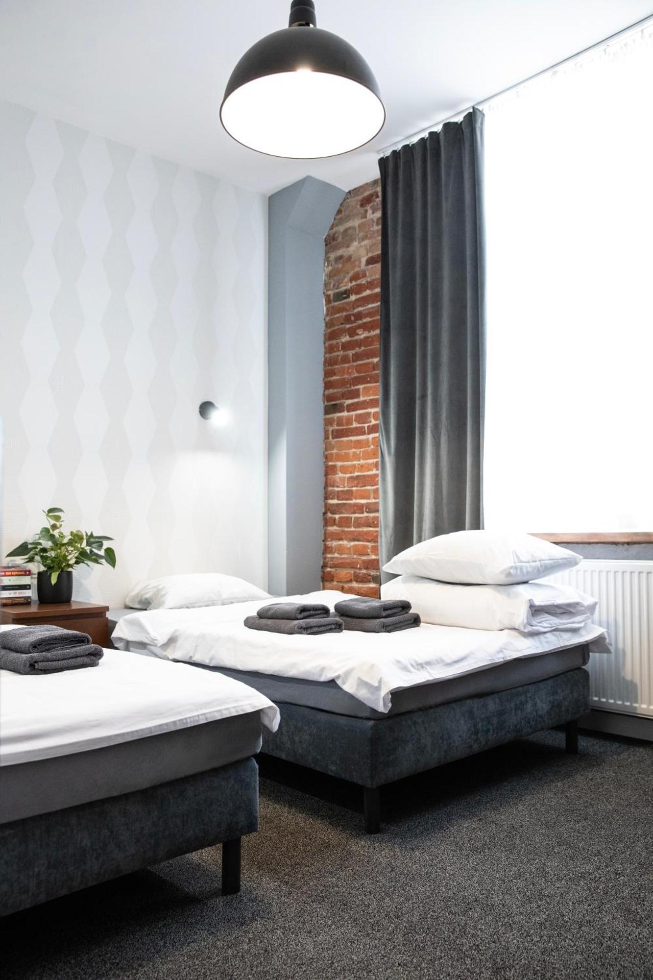 New Adler Bed & Breakfast Лодз Екстериор снимка