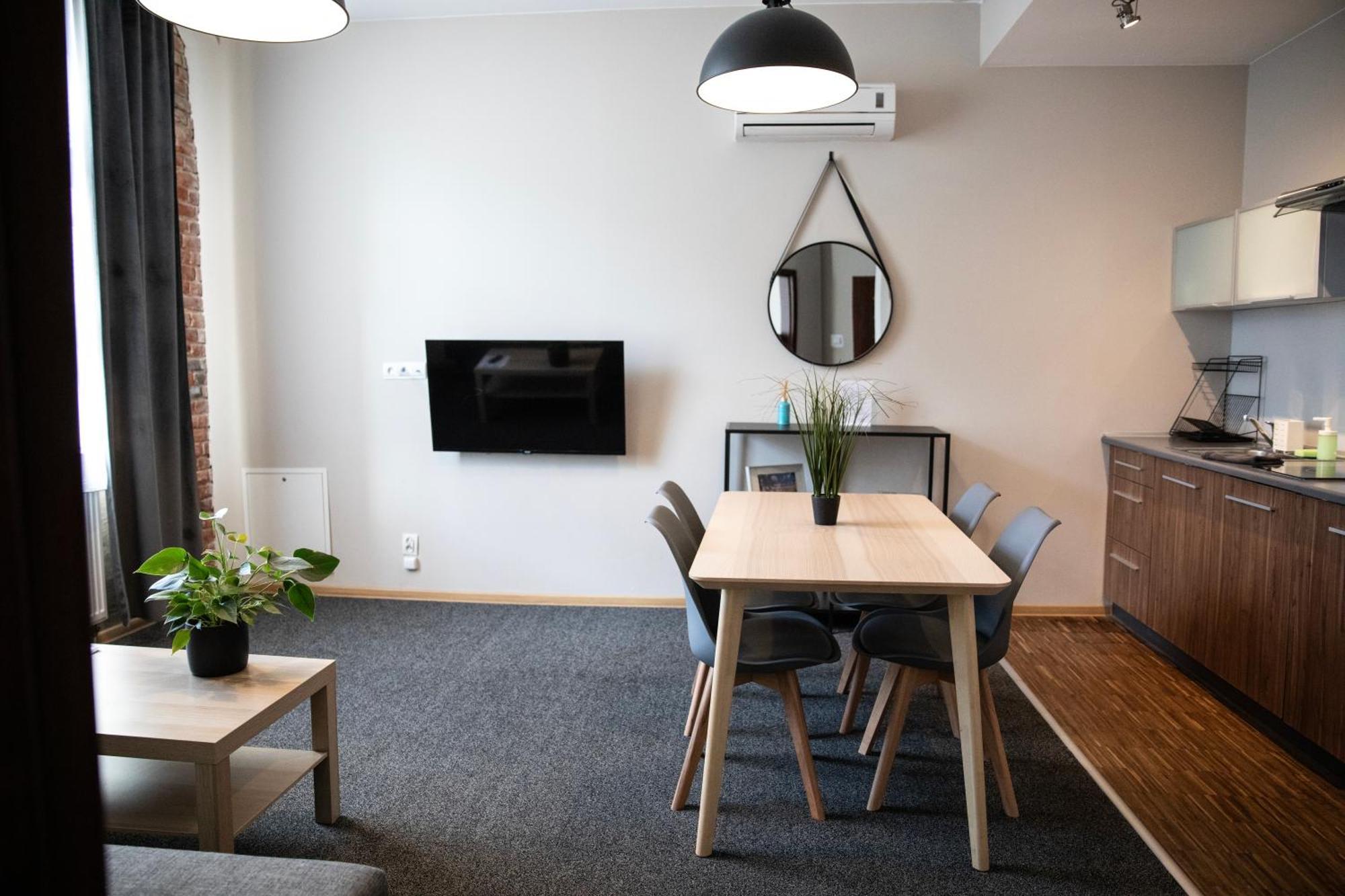 New Adler Bed & Breakfast Лодз Екстериор снимка