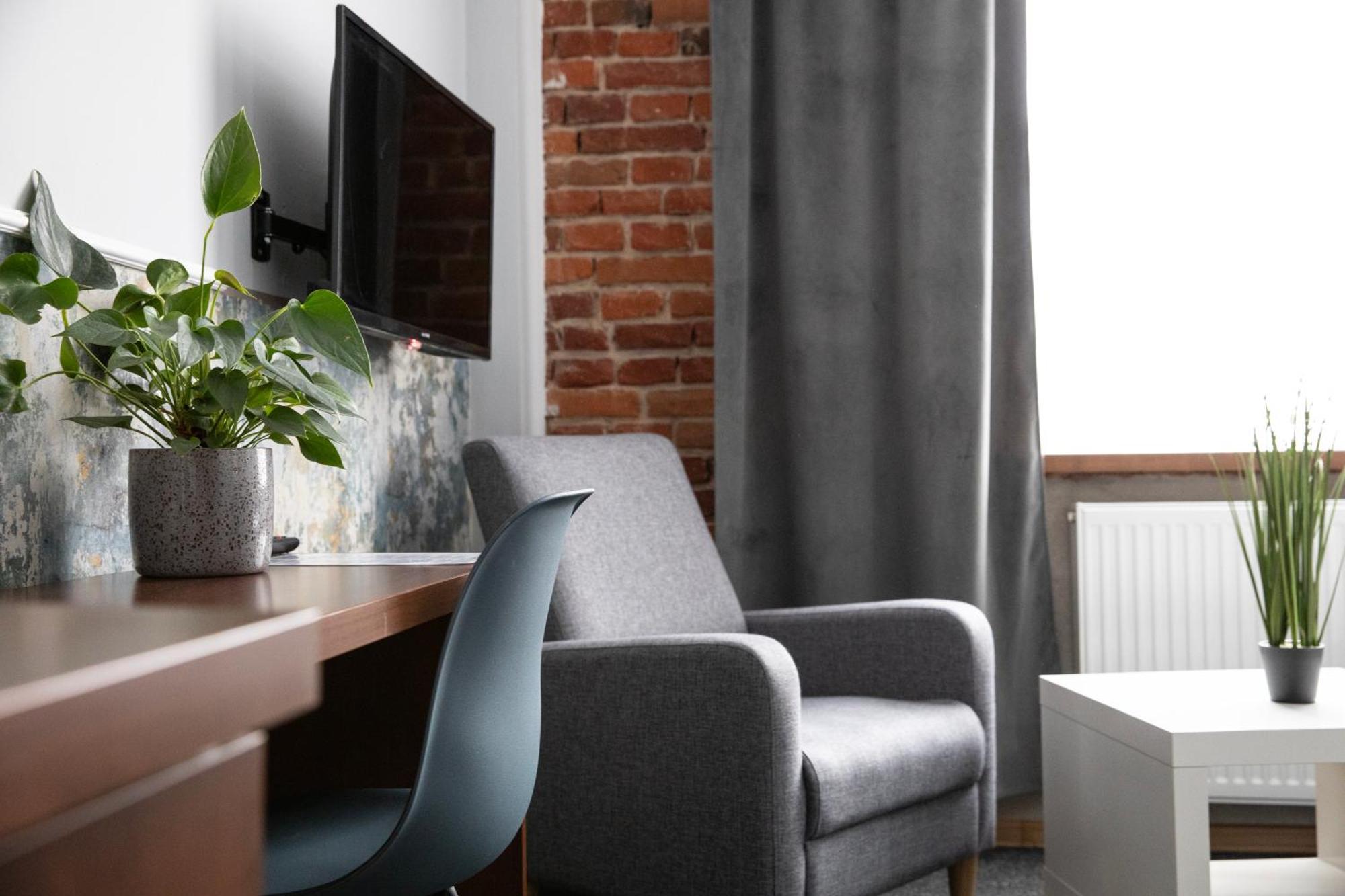 New Adler Bed & Breakfast Лодз Екстериор снимка